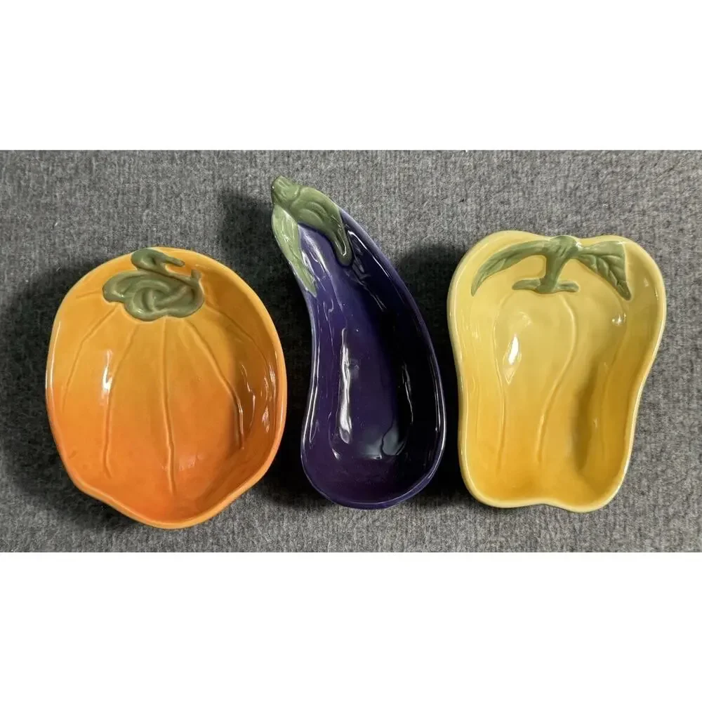 Williams Sonoma Jardin Potager Veggie Bowls - Pumpkin/Pepper/Eggplant - Set of 3